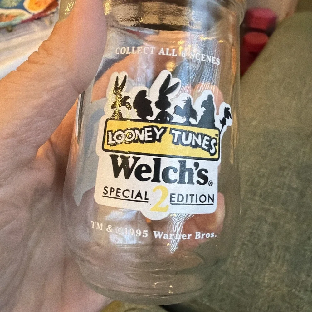 Welch's Looney Tunes Special Edition Jelly Glasses Lot of 3 Tweety Sylvester